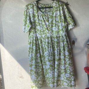 Chic Floral Green Midi Dress